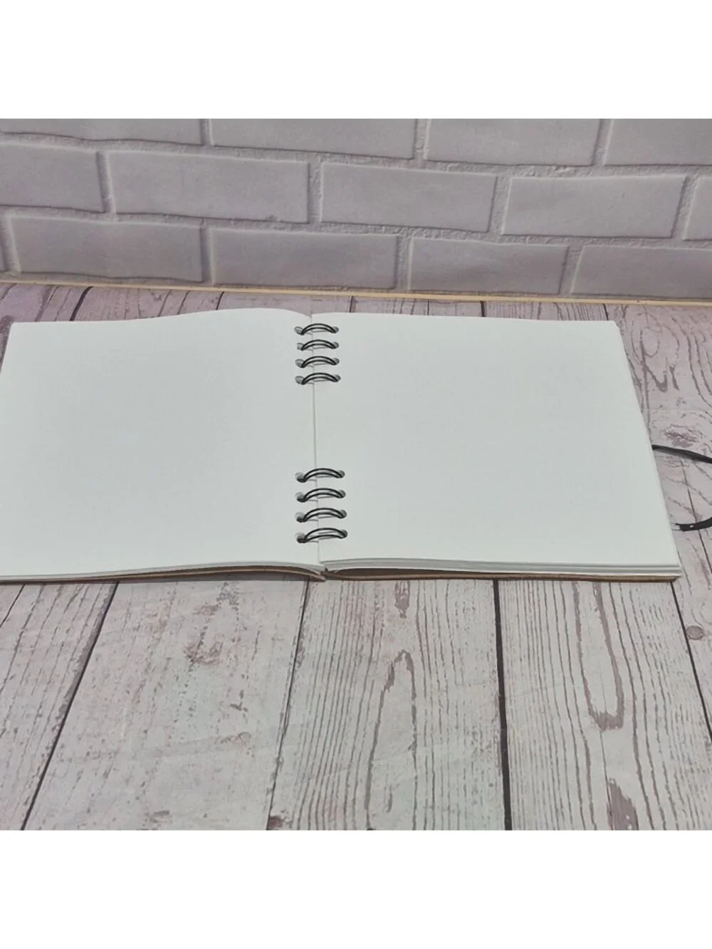 Land Rover Logo Leather Paper Blank Notebook-by Mulholland Brothers~Photo Mounts - Picture 7 of 9